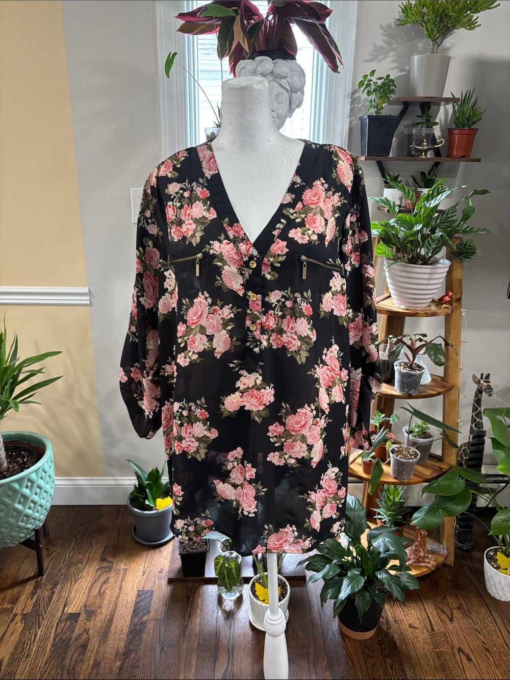 Rue21 Floral V Neck Blouse in Black and Pink size 1X